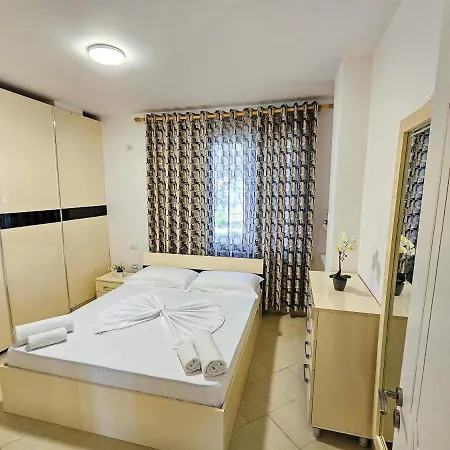 Sunset Sea View Two Bedroom Apartamento