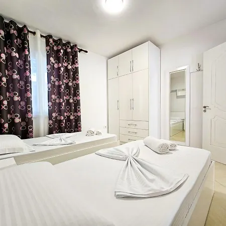 Apartament Sunset Sea View Two Bedroom Golem (Tirana)