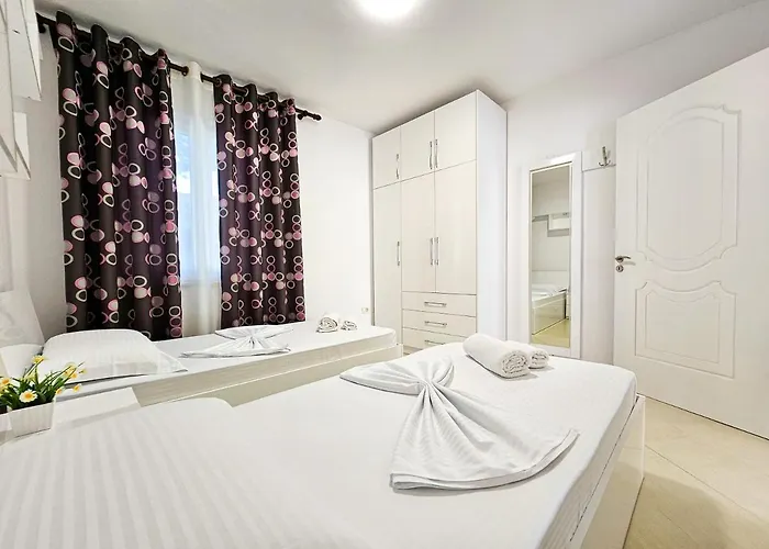 Apartment Sunset Sea View Two Bedroom Golem (Tirana)